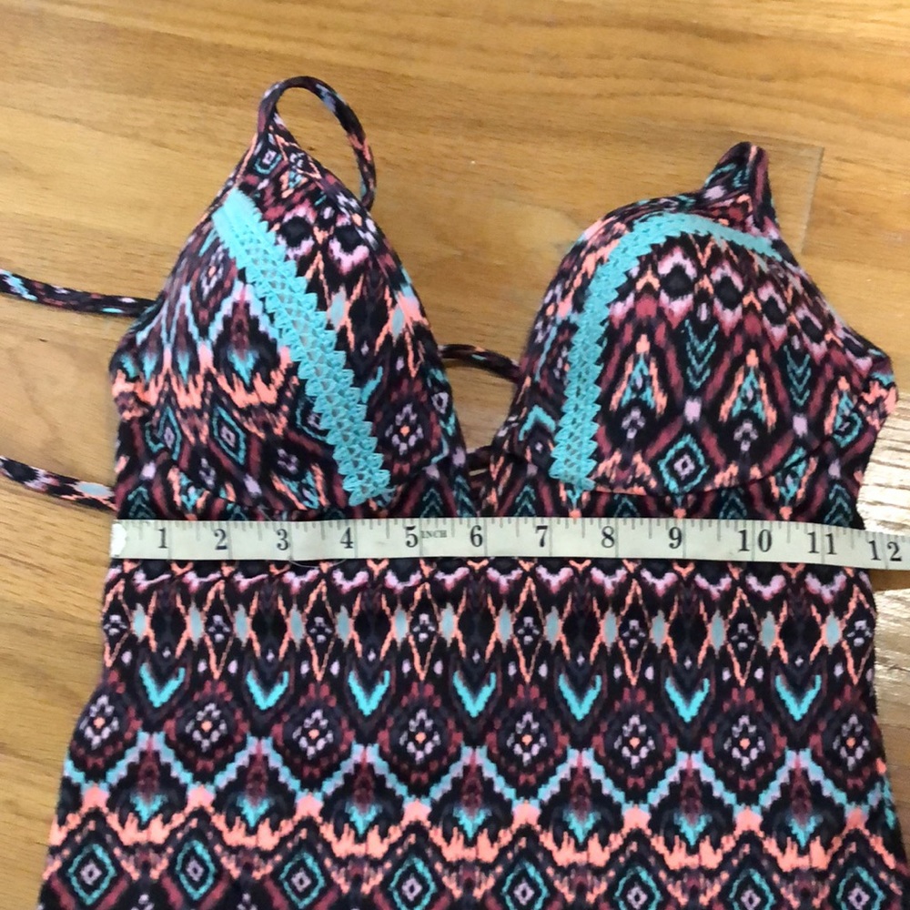 Shade & Shore One Piece Bathing Suit - Picture 12 of 13